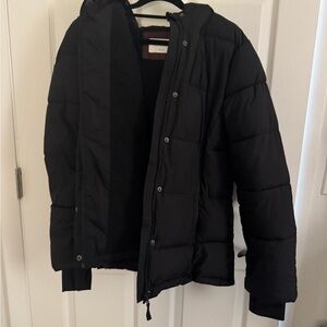 Amazon Essentials Womens Dark Puffer Jacket